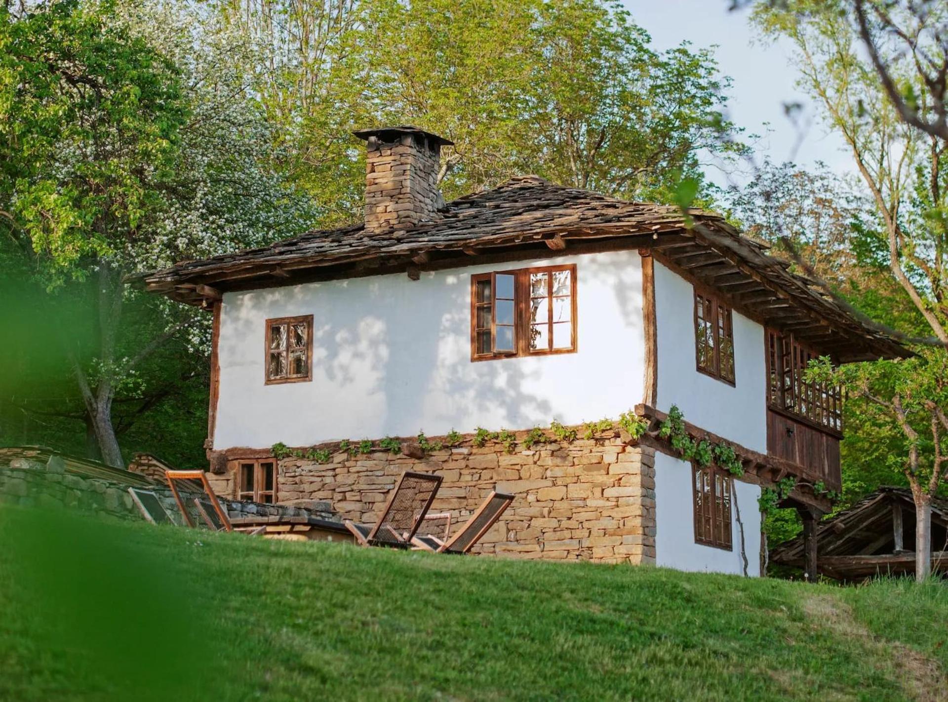 Authentic House With Stunning Mountain View - Karashka Villa อาพริลซี ภายนอก รูปภาพ